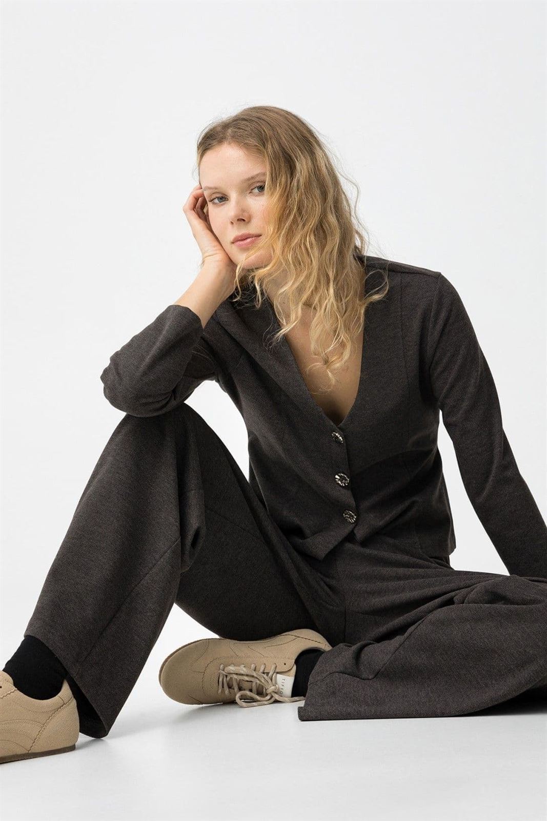 Camisa gris, Lotty - Imagen 1