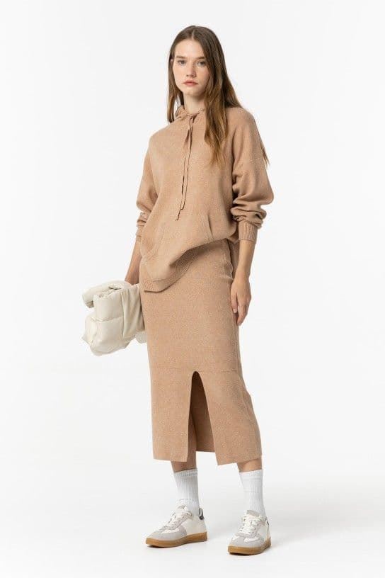 Falda Midi Punto camel con Abertura Frontal, Kyri - Imagen 1